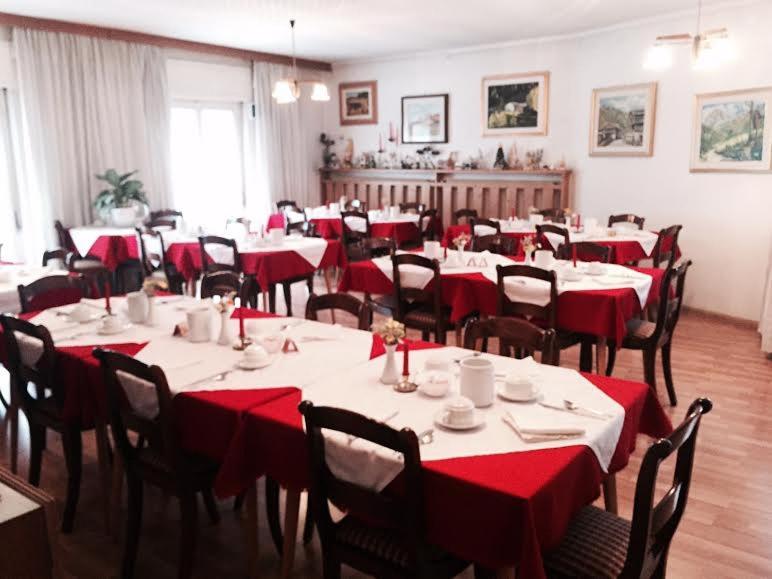 Garni Hirsch Hotel Каназей Екстериор снимка