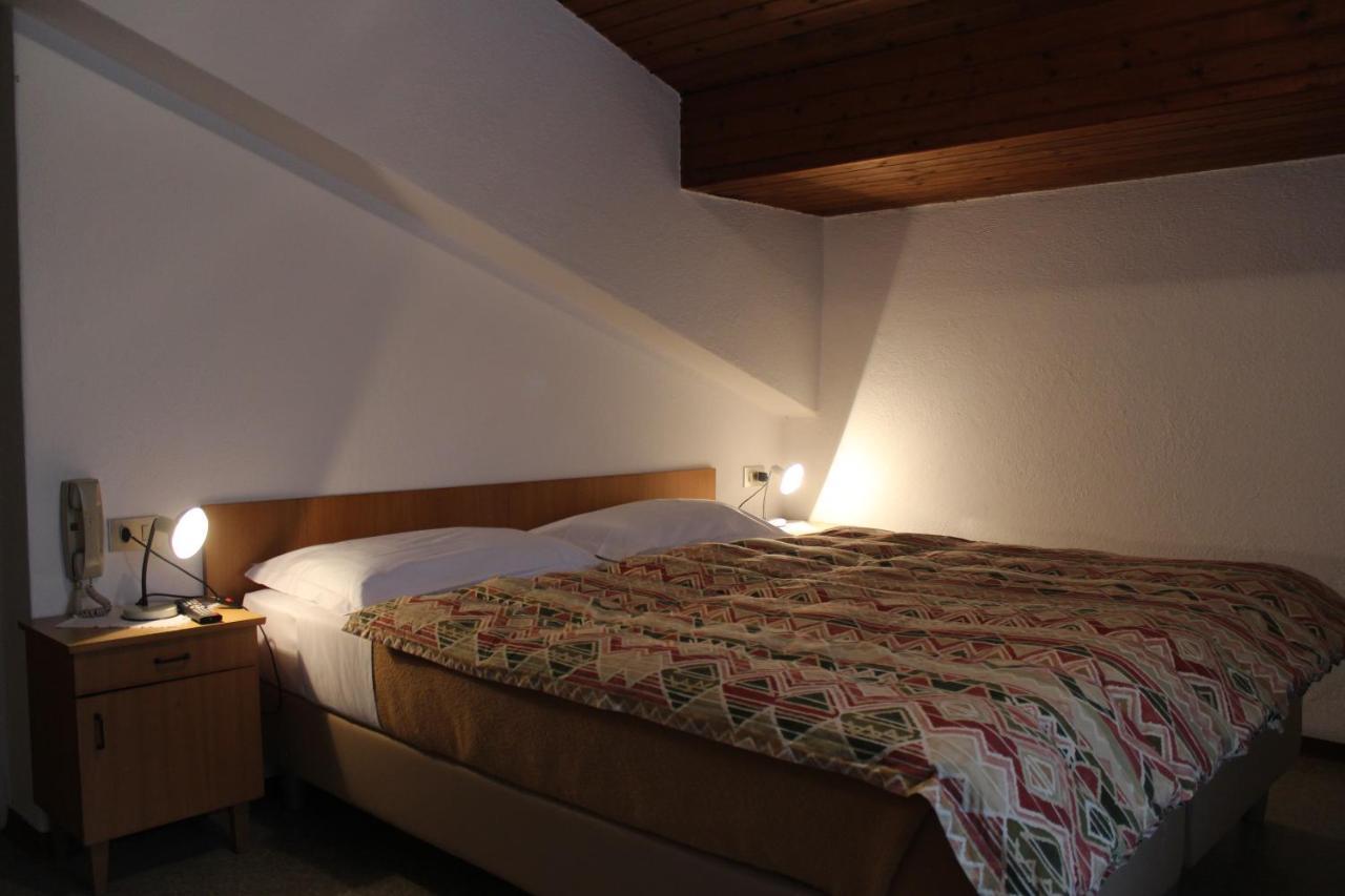 Garni Hirsch Hotel Каназей Екстериор снимка